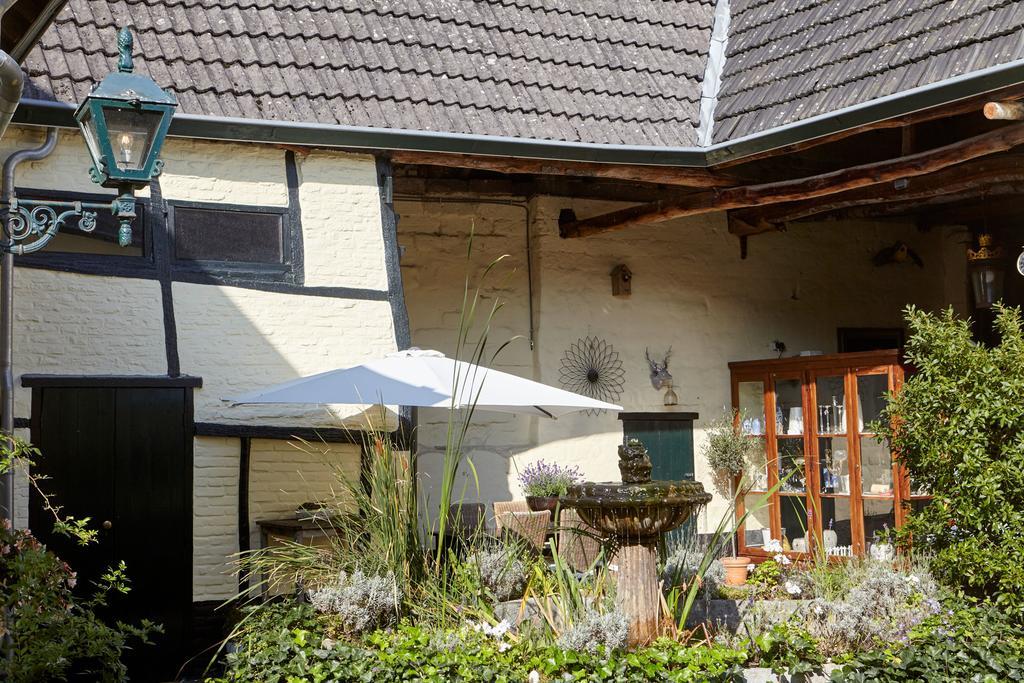 Boutique Hotel Bonjour Gronsveld Экстерьер фото