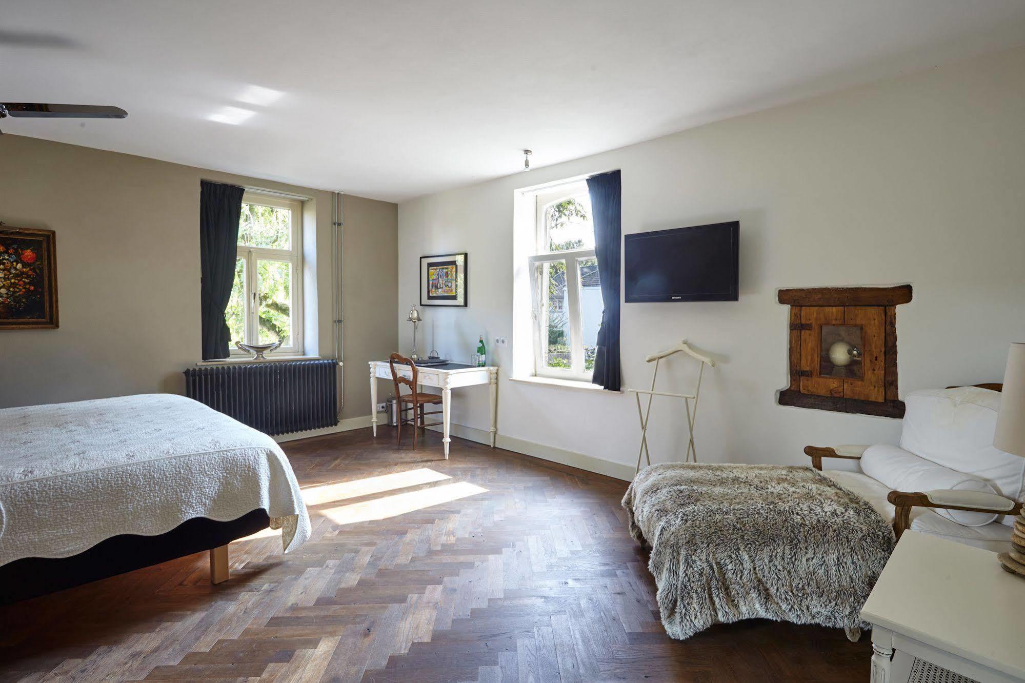 Boutique Hotel Bonjour Gronsveld Экстерьер фото