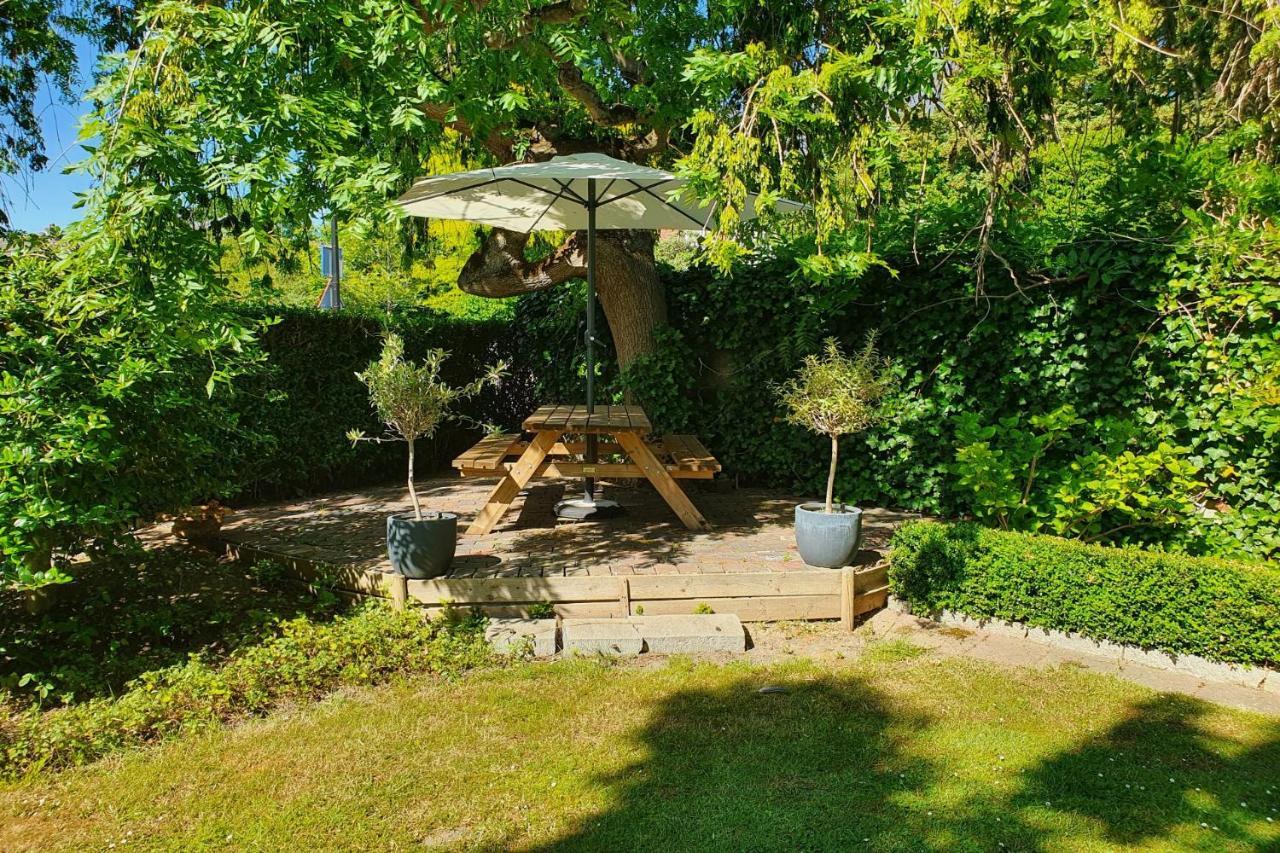 Boutique Hotel Bonjour Gronsveld Экстерьер фото